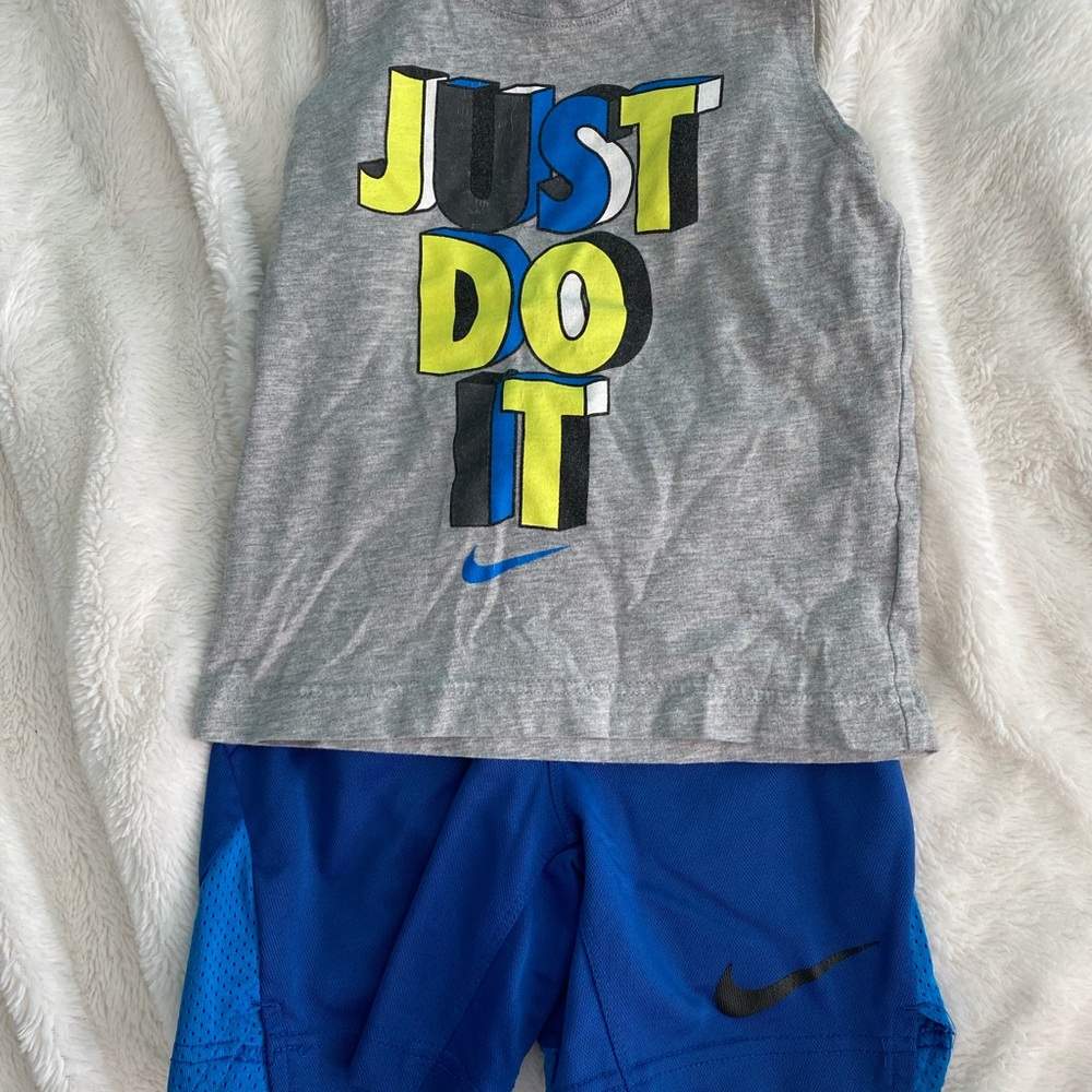 Nike tank & shirts